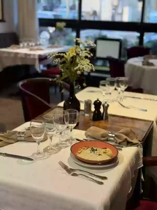 L'Auberge Des Trois Marches - Restaurant Le Vésinet - Restaurant Malmaison