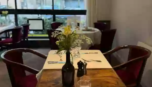 L'Auberge Des Trois Marches - Restaurant Le Vésinet - Montesson Restaurant