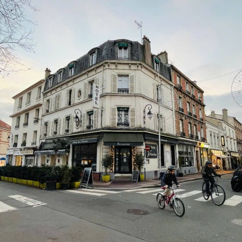 L'Auberge Des Trois Marches - Restaurant Le Vésinet - Restaurant Malmaison