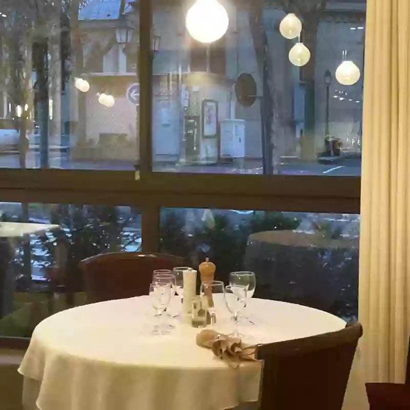 L'Auberge Des Trois Marches - Restaurant Le Vésinet - bon restaurant LE VESINET